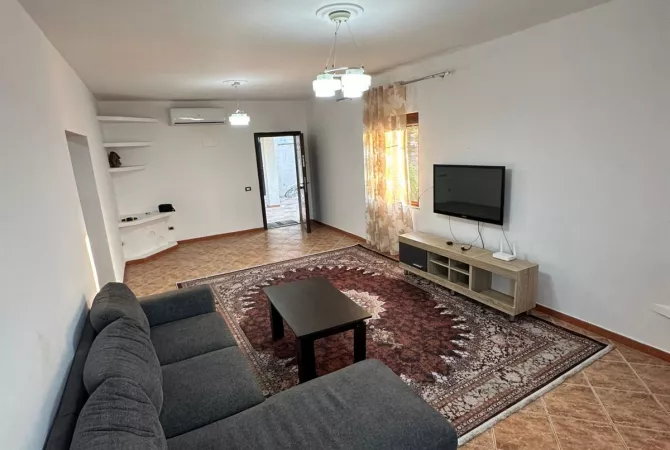 Shtepi me qera 2+1 ne Tirane - 400 Euro