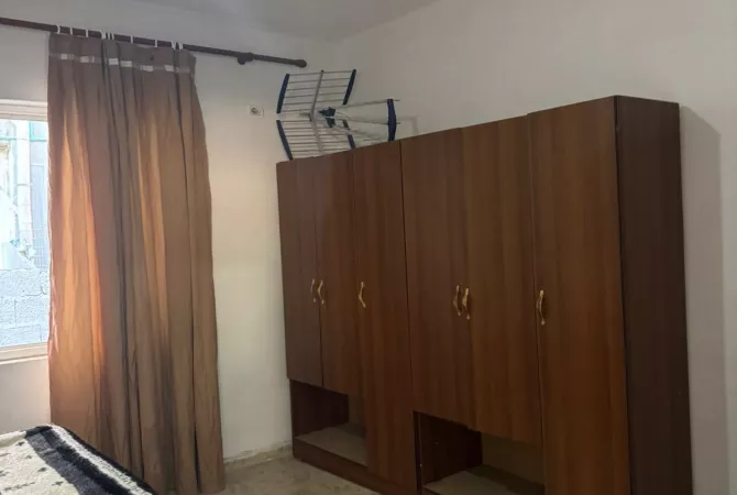 Shtepi me qera Apartament ne Tirane, 2+1, Mobilimi E mobiluar, Pagesa 450  Euro.
