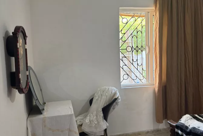 Shtepi me qera Apartament ne Tirane, 2+1, Mobilimi E mobiluar, Pagesa 450  Euro.