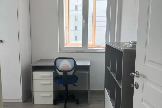 Shtepi me qera Apartament ne Tirane, 2+1, Mobilimi E mobiluar, Pagesa 550  Euro.