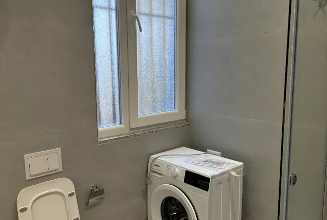 Shtepi me qera Apartament ne Tirane, 2+1, Mobilimi E mobiluar, Pagesa 600  Euro.