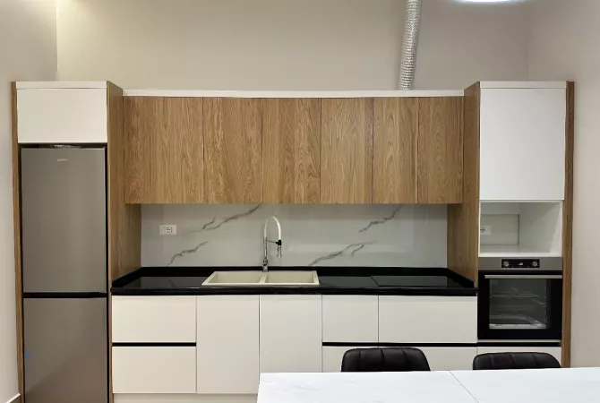 Shtepi me qera Apartament ne Tirane, 2+1, Mobilimi E mobiluar, Pagesa 600  Euro.