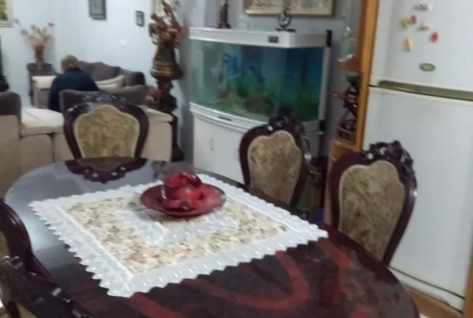 Shtepi me qera Apartament ne Tirane, 2+1, Mobilimi E mobiluar, Pagesa 55,000  Leke.