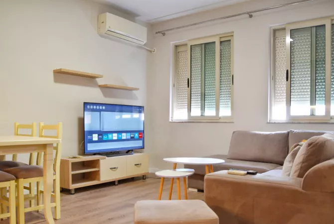 Shtepi me qera 1+1 ne Tirane - 60,000 Leke