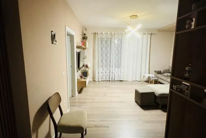 Shtepi me qera 2+1 ne Tirane - 600 Euro