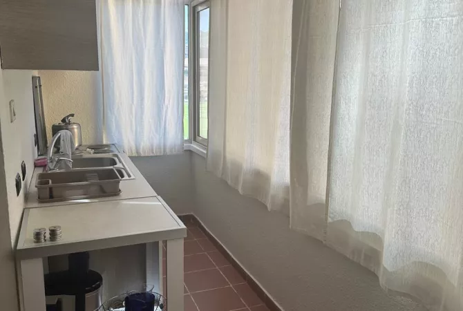 Shtepi me qera Apartament ne Tirane, 2+1, Mobilimi E mobiluar, Pagesa 700  Euro.