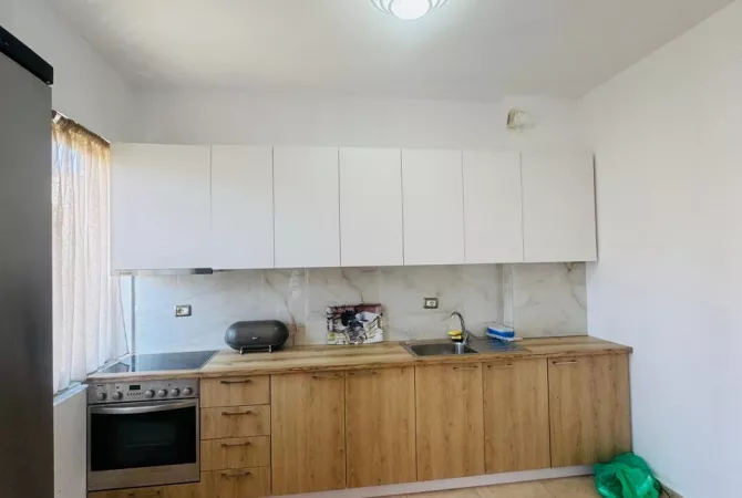 Shtepi me qera 2+1 ne Tirane - 600 Euro