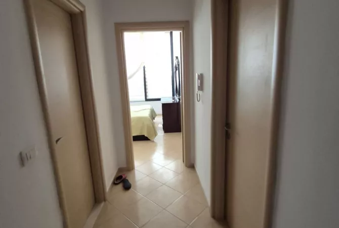Shtepi me qera 1+1 ne Tirane - 45,000 Leke