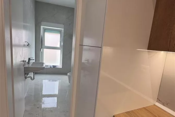 House for Rent 1+1 in Tirana - 50,000 Leke