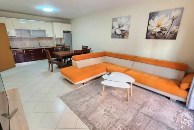 Shtepi me qera Apartament ne Tirane, 2+1, Mobilimi E mobiluar, Pagesa 50,000  Leke.