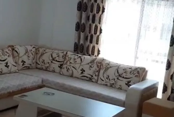 Shtepi me qera Apartament ne Tirane, 2+1, Mobilimi E mobiluar, Pagesa 40,000  Leke.