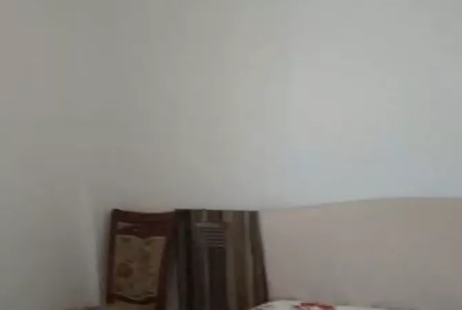 Shtepi me qera Apartament ne Tirane, 2+1, Mobilimi E mobiluar, Pagesa 40,000  Leke.