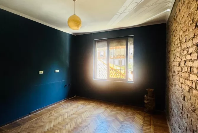 House for Rent 2+1 in Tirana - 70,000 Leke