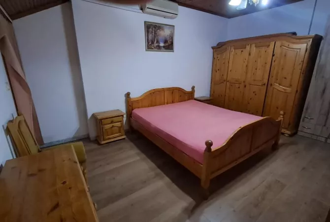 Shtepi me qera Apartament ne Tirane, 1+1, Mobilimi E mobiluar, Pagesa 48,000  Leke.