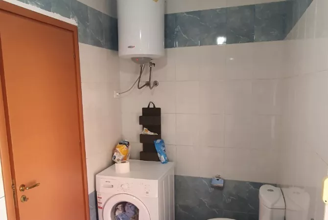 Shtepi me qera 1+1 ne Tirane - 55,000 Leke