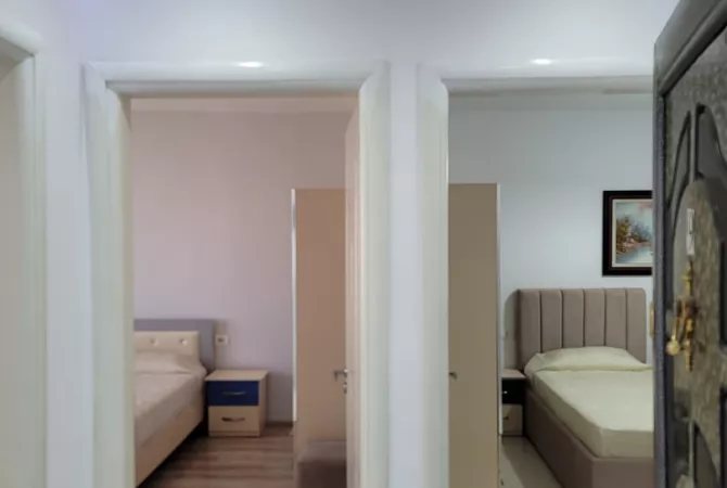 Shtepi me qera 2+1 ne Tirane - 65,000 Leke