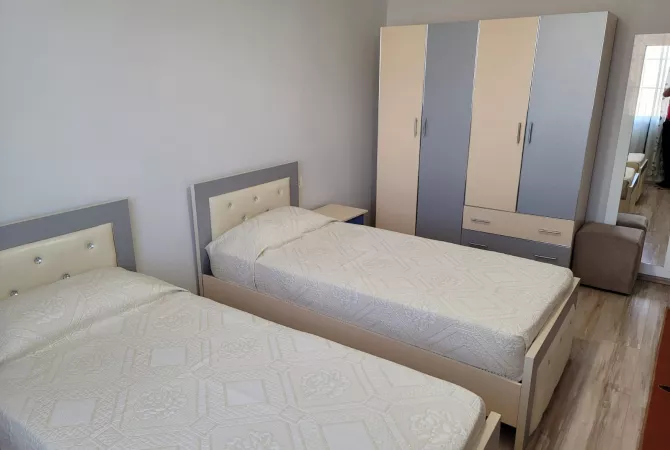 Shtepi me qera 2+1 ne Tirane - 65,000 Leke