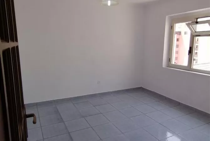 Shtepi me qera 2+1 ne Tirane - 50,000 Leke