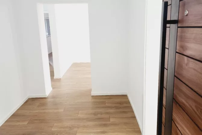 Shtepi ne shitje Apartament ne Tirane, 2+1, Mobilimi E mobiluar, Pagesa 155,000  Euro.