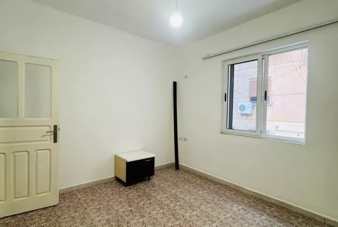 Shtepi me qera 2+1 ne Tirane - 60,000 Leke