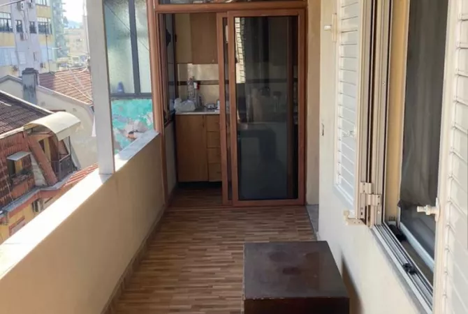 Shtepi me qera 1+1 ne Tirane - 600 Euro