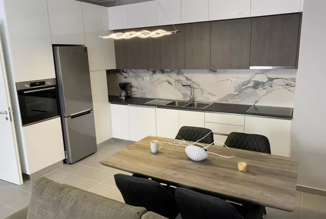 Shtepi me qera Apartament ne Tirane, 2+1, Mobilimi E mobiluar, Pagesa 600  Euro.