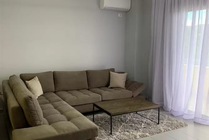 Shtepi me qera Apartament ne Tirane, 2+1, Mobilimi E mobiluar, Pagesa 600  Euro.