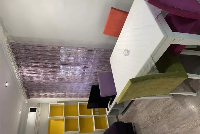 Shtepi me qera Apartament ne Tirane, 2+1, Mobilimi E mobiluar, Pagesa 55,000  Leke.