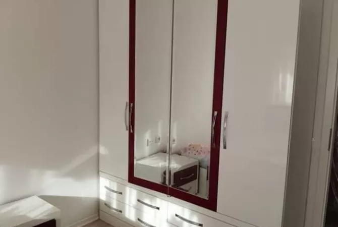 Shtepi me qera Apartament ne Tirane, 2+1, Mobilimi E mobiluar, Pagesa 50,000  Leke.
