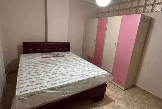 Shtepi me qera 2+1 ne Tirane - 45,000 Leke