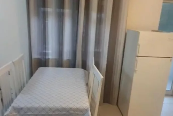 Shtepi me qera 1+1 ne Tirane - 60,000 Leke