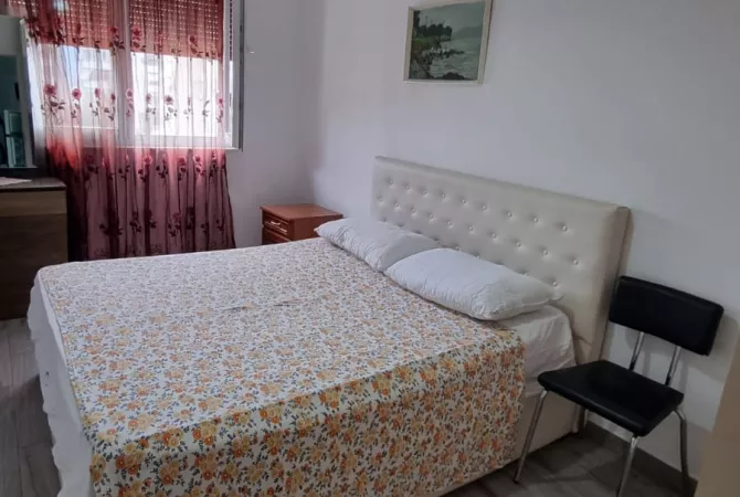 Shtepi me qera Apartament ne Tirane, 1+1, Mobilimi E mobiluar, Pagesa 55,000  Leke.