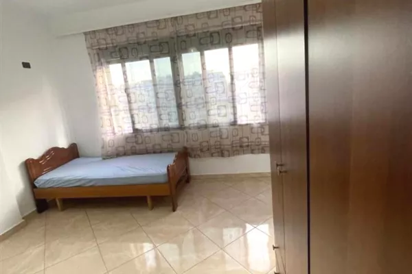 Shtepi me qera 2+1 ne Tirane - 450 Euro