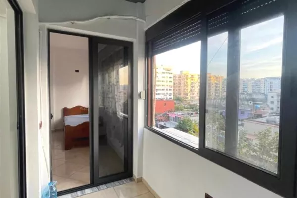 Shtepi me qera 2+1 ne Tirane - 450 Euro