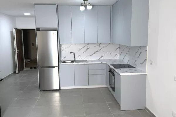 Shtepi me qera Apartament ne Tirane, 2+1, Mobilimi E mobiluar, Pagesa 60,000  Leke.