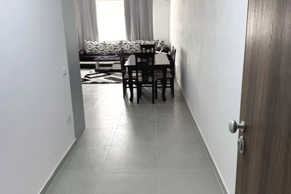Shtepi me qera Apartament ne Tirane, 2+1, Mobilimi E mobiluar, Pagesa 60,000  Leke.
