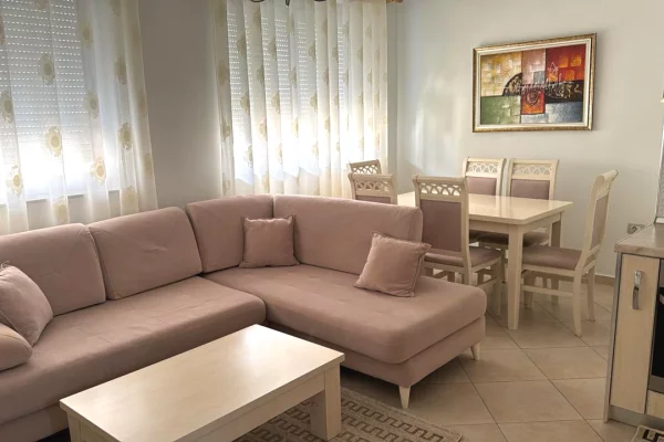 Casa in affitto 2+1 a Tirana - 60,000 Leke