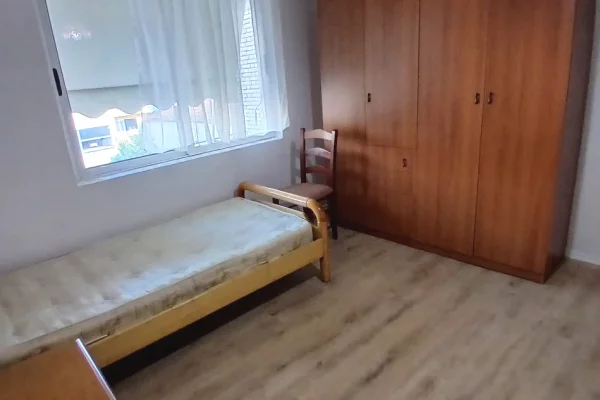 Shtepi me qera Apartament ne Tirane, 1+1, Mobilimi E mobiluar, Pagesa 45,000  Leke.