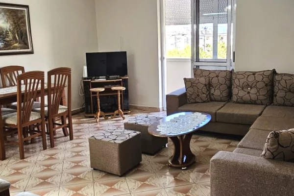 Shtepi me qera 2+1 ne Tirane - 500 Euro