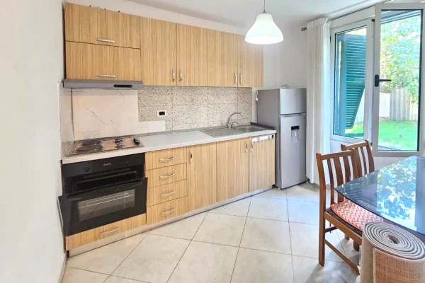 Shtepi me qera 1+1 ne Tirane - 500 Euro