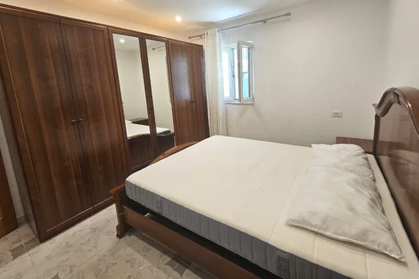 Shtepi me qera 1+1 ne Tirane - 500 Euro