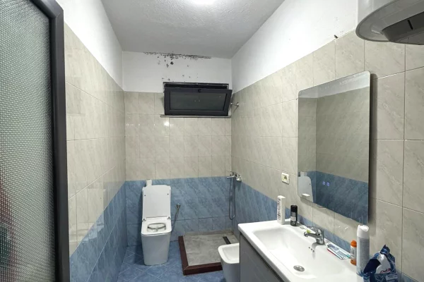 Shtepi me qera 2+1 ne Tirane - 45,000 Leke