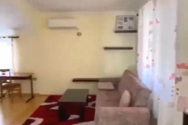 Shtepi me qera Apartament ne Tirane, 2+1, Mobilimi E mobiluar, Pagesa 45,000  Leke.