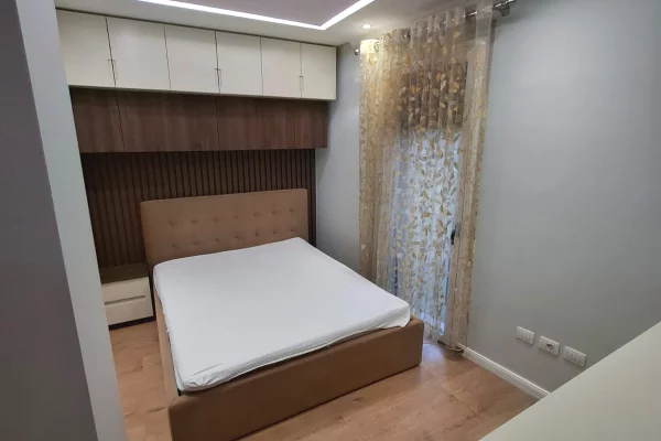 Shtepi me qera 1+1 ne Tirane - 60,000 Leke