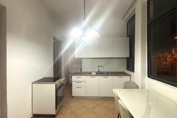Casa in affitto 1+1 a Tirana - 400 Euro