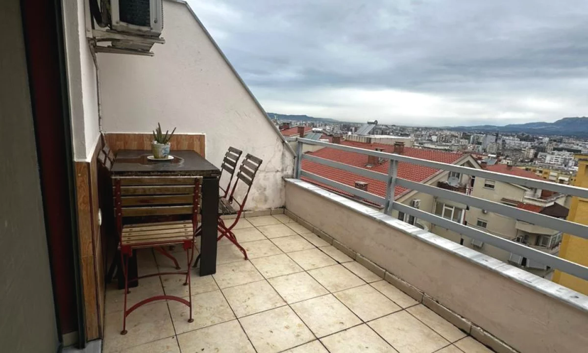 Shtepi me qera Apartament ne Tirane, 1+1, Mobilimi E mobiluar, Pagesa 450  Euro.