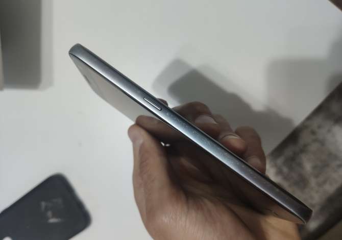 Shitet Samsung S7 ne gjendje shume te mire pune