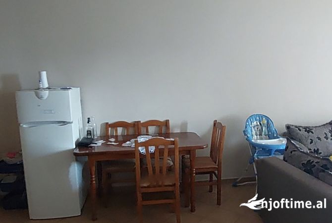 Shtepi me qera 1+1 ne Tirane - 40,000 Leke