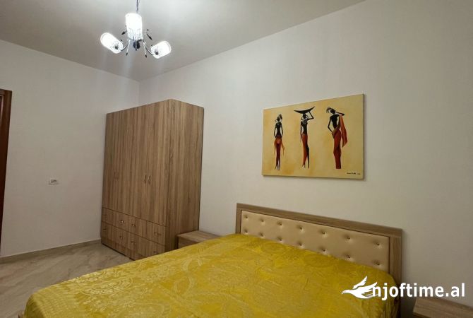 Shtepi me qera 1+1 ne Tirane - 350 Euro