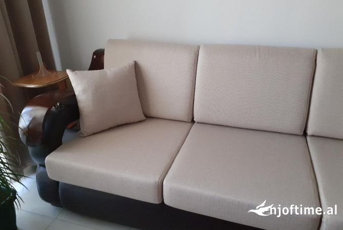 Mobilje dhe Elektroshtepiake  ne Tirane - 45,000 Leke